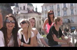 XXX Courtney bị trói chân và xxxhay được tôn thờ